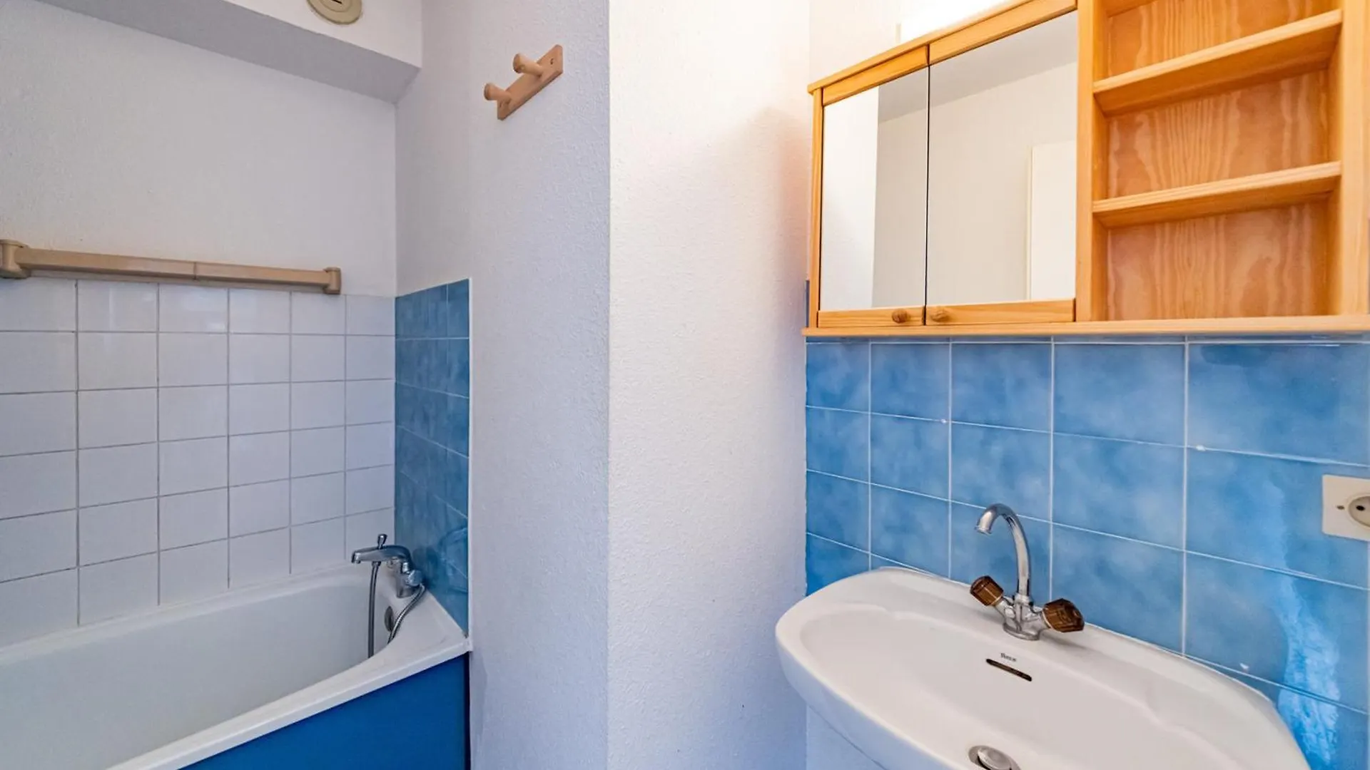 Studio Cosy 4 Pers Avec Balcon Sud, Au Pied Des Pistes Et Commerces A Saint Francois Longchamp - Fr-1-807-31 דירה סן-פרנסואה-לונשאמפ